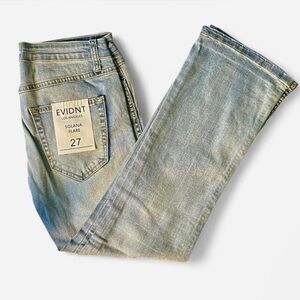 Los Angeles Women's Light Blue Jeans
